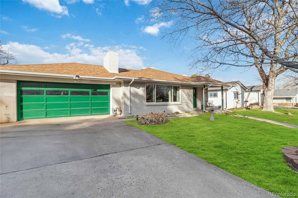 Photo of 7675 W 25th Avenue, Lakewood, CO 80214 (MLS # 9808726)