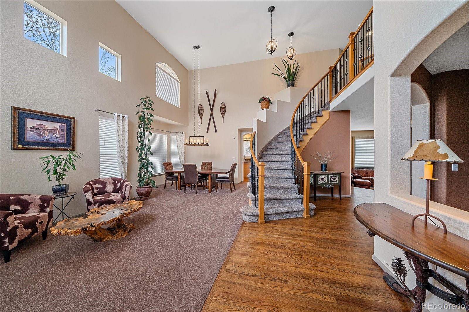 7204 S Ukraine Street