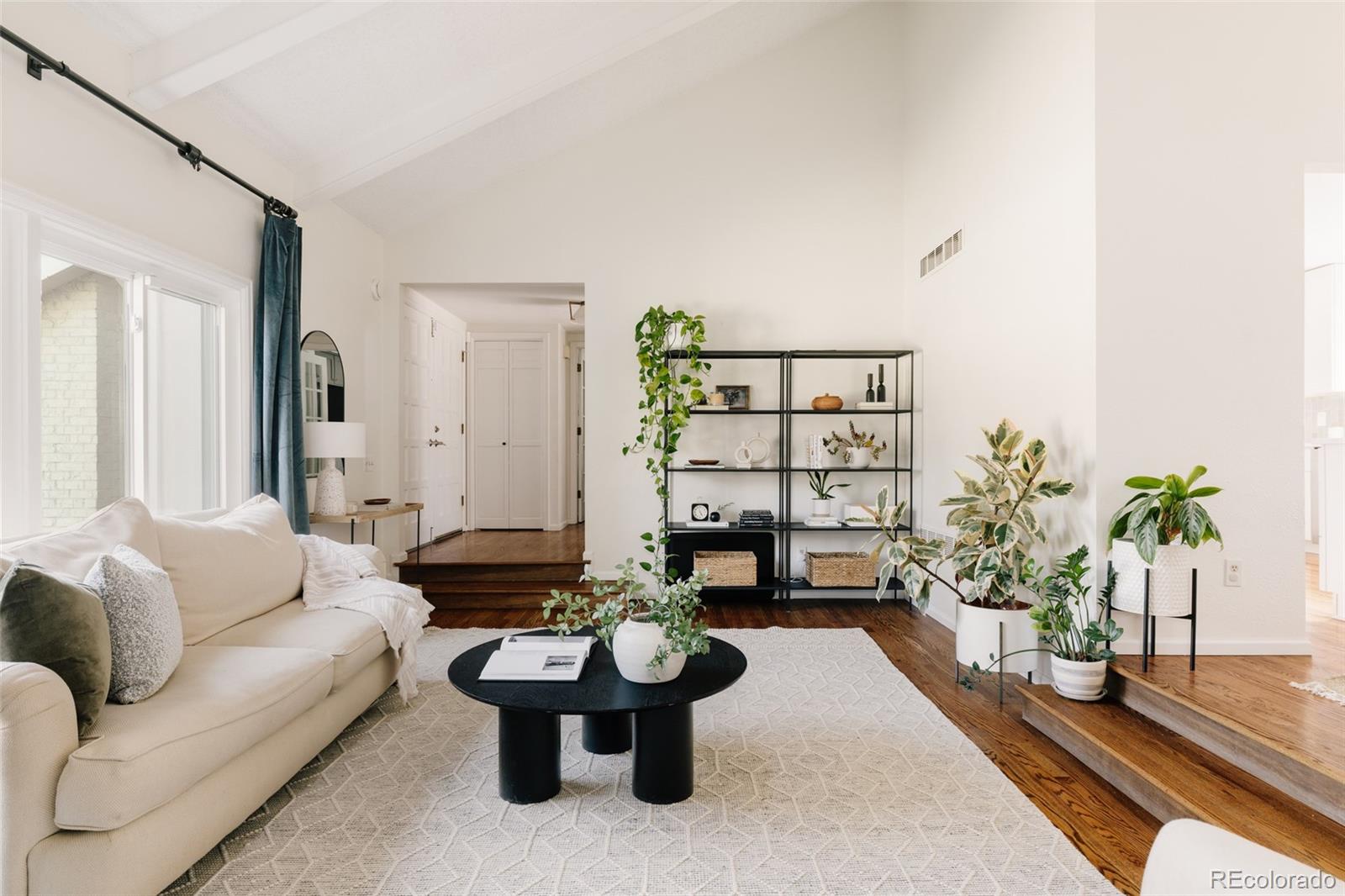 6335 S Geneva Circle