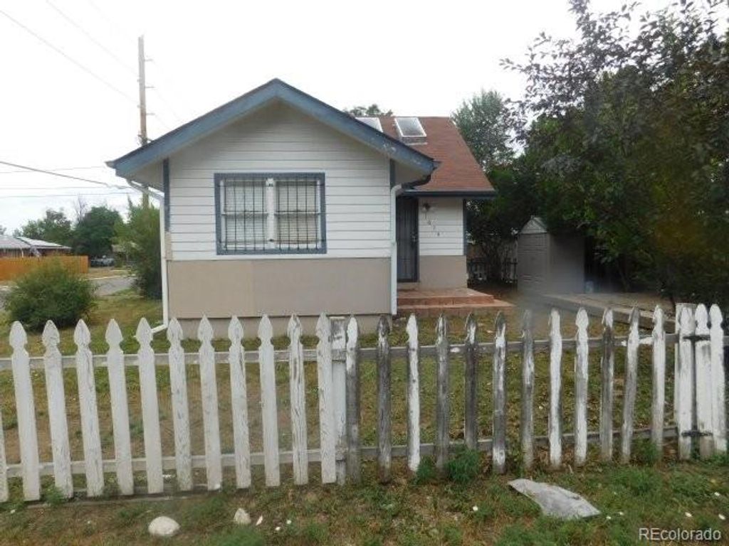 Photo of 1694 Ulster Street, Denver, CO 80220 (MLS # 9842702)