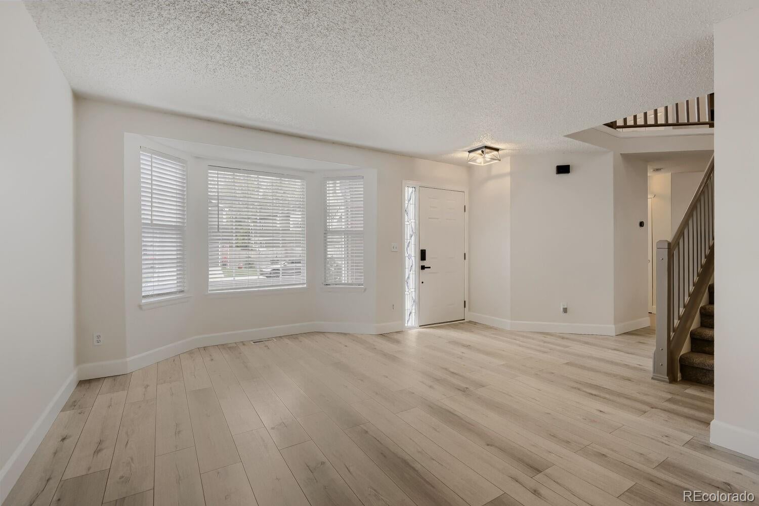 4413 W Mountain Vista Lane