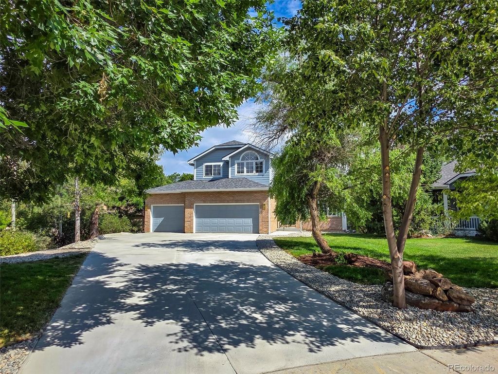 Photo of 1330 Wasatch Point, Lafayette, CO 80026 (MLS # 6912174)