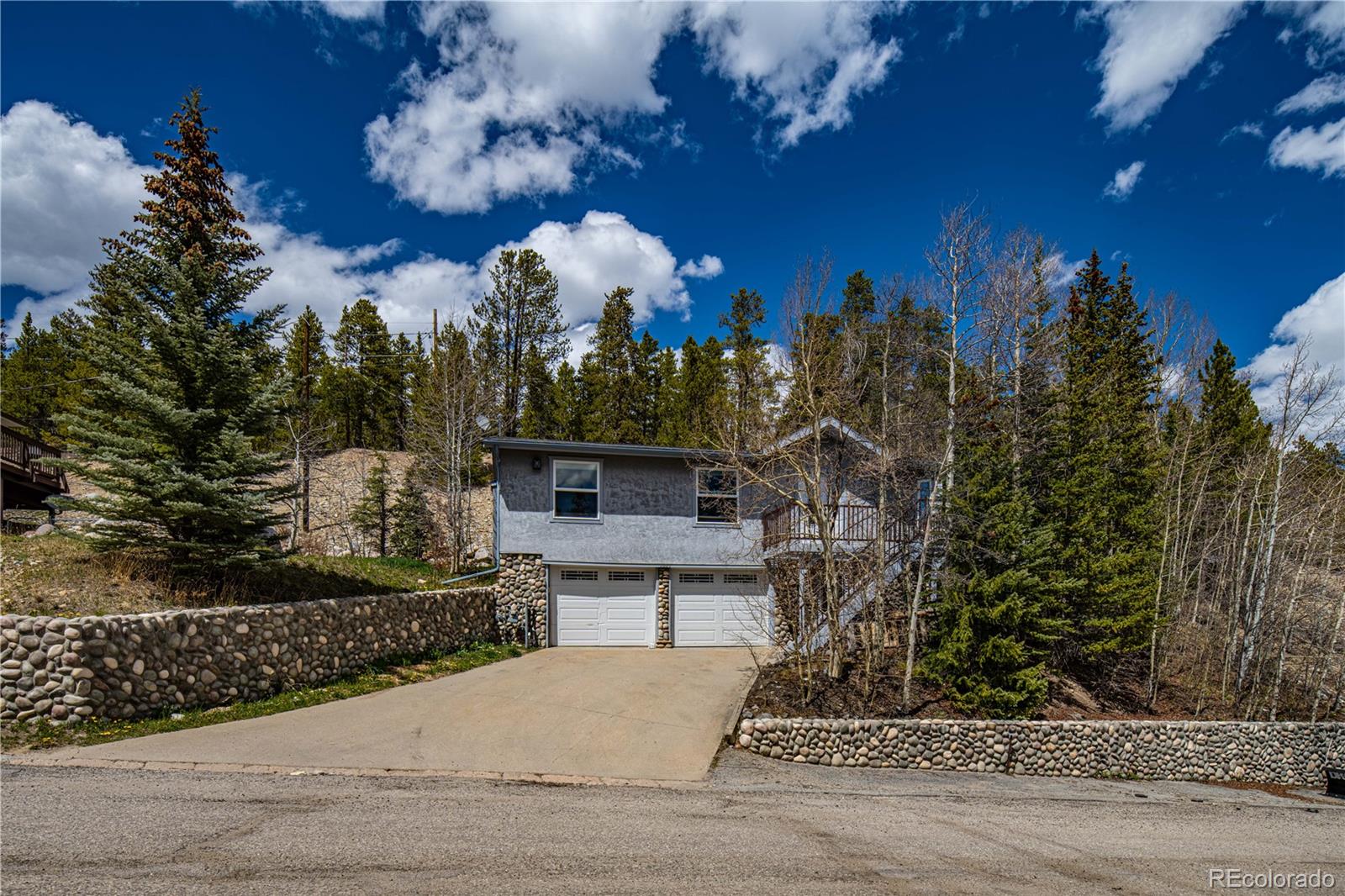 1803 Ridgeview Drive