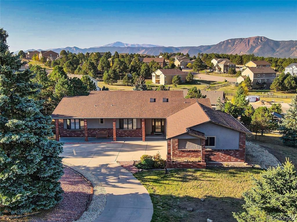 Photo of 20120 Doewood Drive, Monument, CO 80132 (MLS # 6942042)