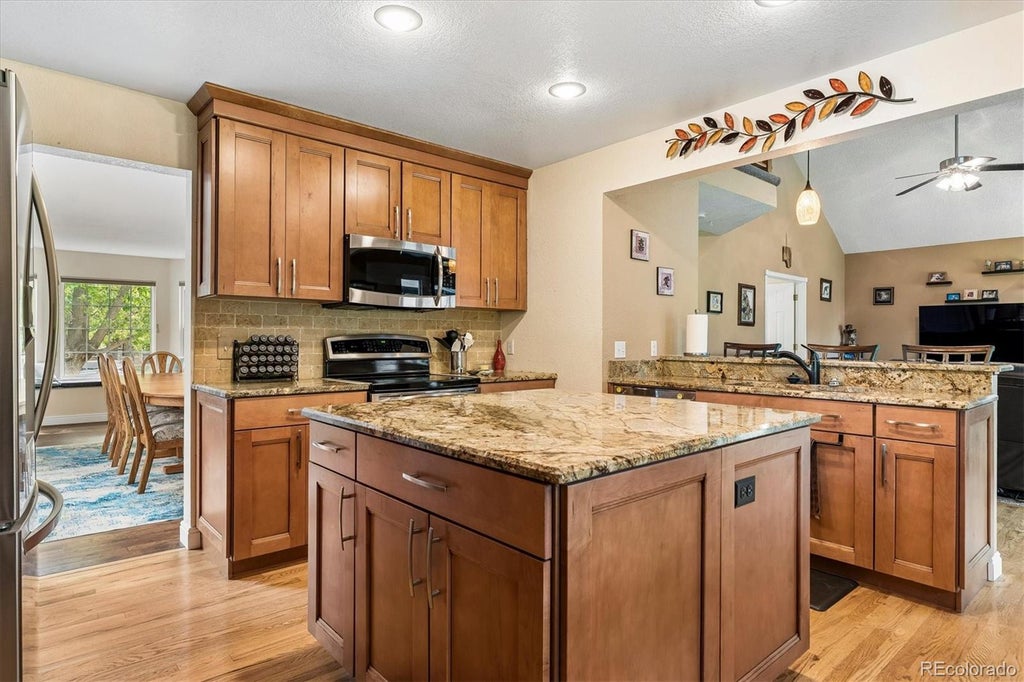 Photo of 9675 Red Oakes Place, Littleton, CO 80126 (MLS # 4870954)