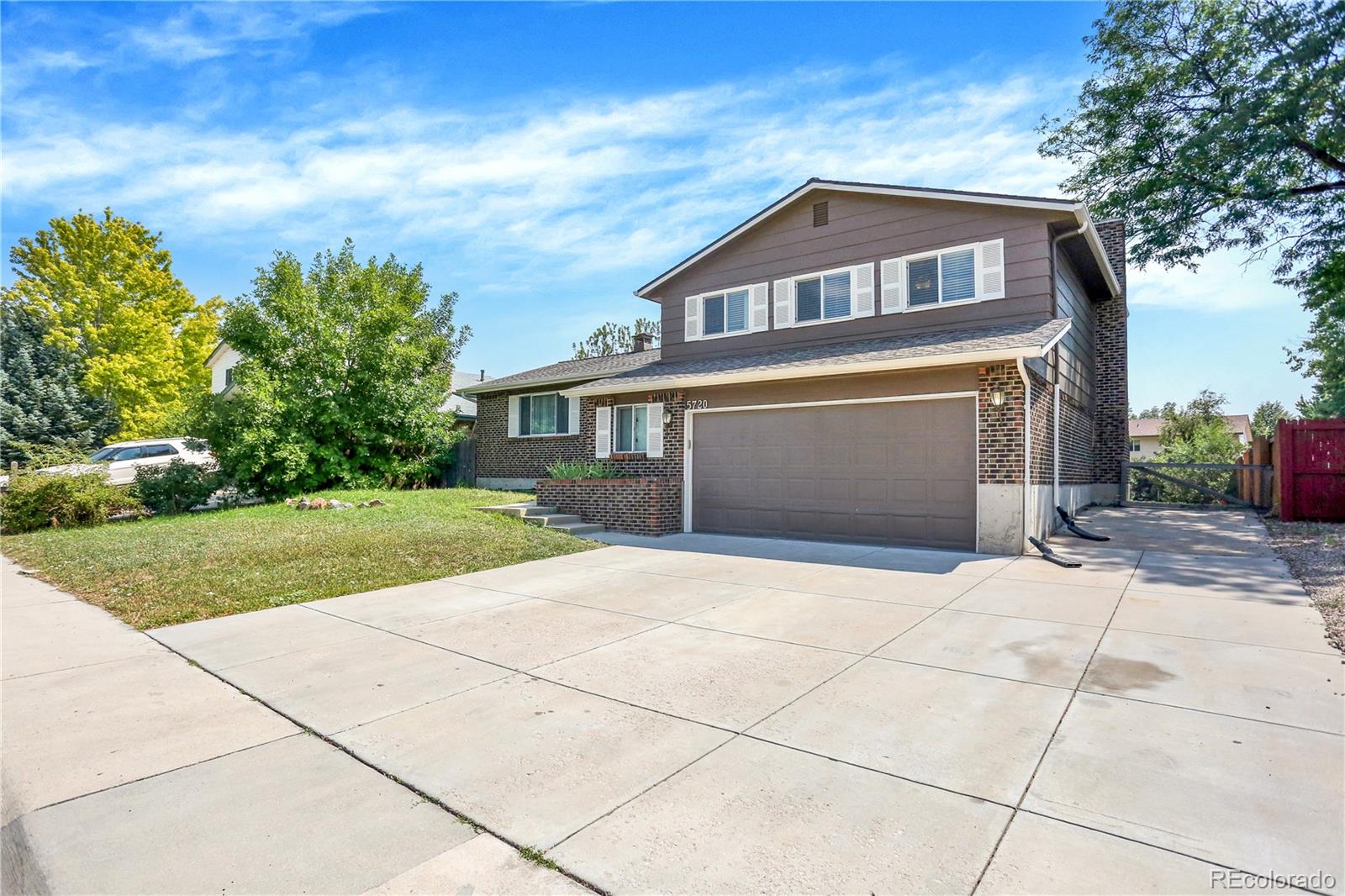 5720 W 110th Place