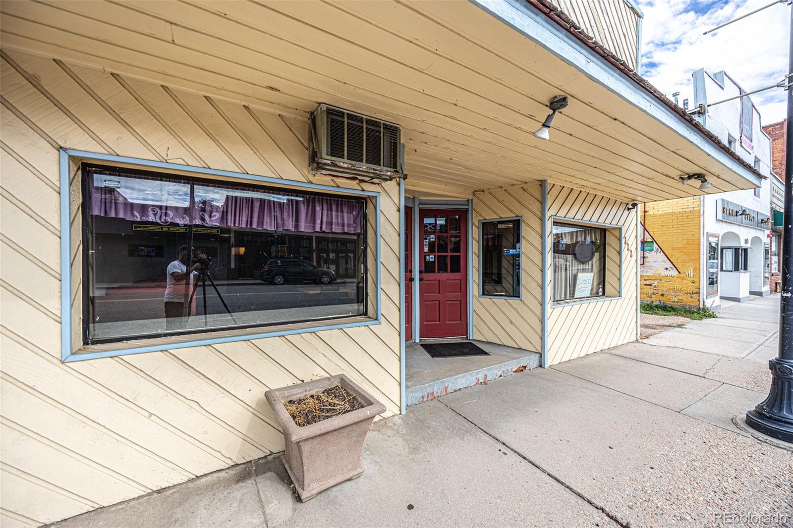 322 Denver Avenue
