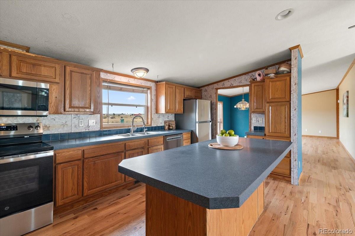 9735 Avenida Alegre Point