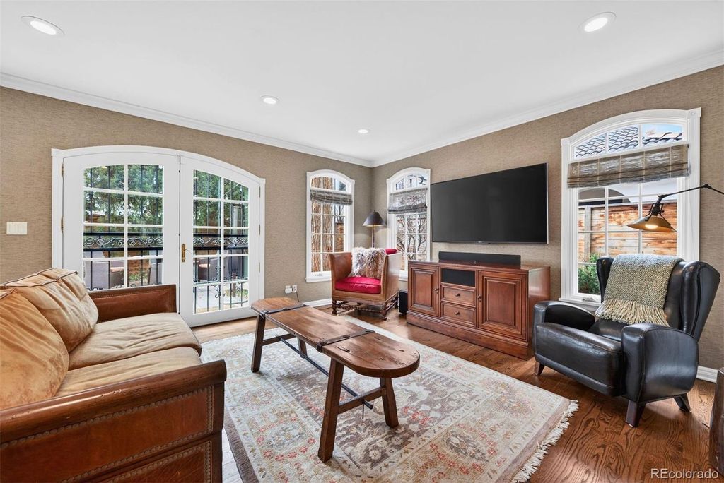 Photo of 4120 Montview Boulevard, Denver, CO 80207 (MLS # 1896334)