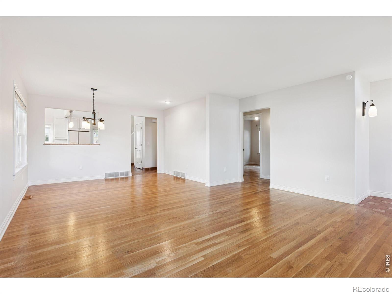 2030 Columbine Avenue