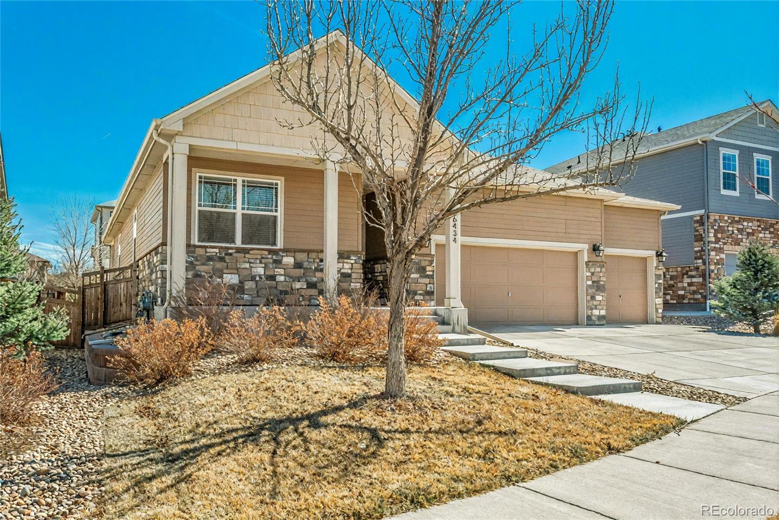 6434 N Ensenada Court