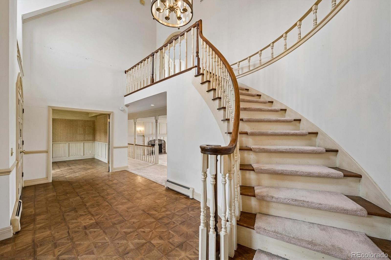 2530 S Gray Court