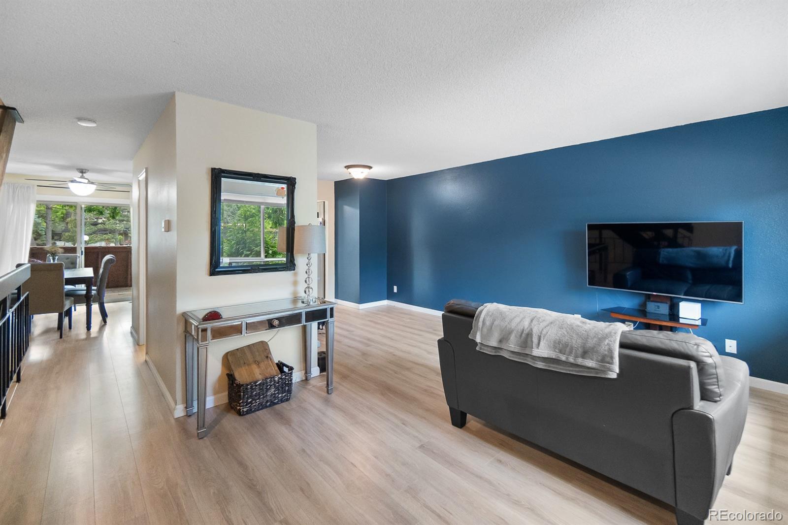 6856 S Broadway, Centennial, CO, 80122 4 6856 S Broadway