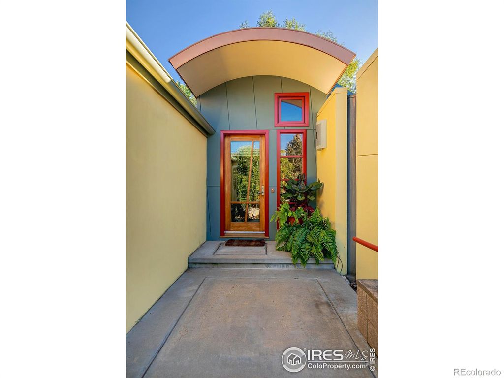 Photo of 2528 Pampas Court, Boulder, CO 80304 (MLS # IR1045947)