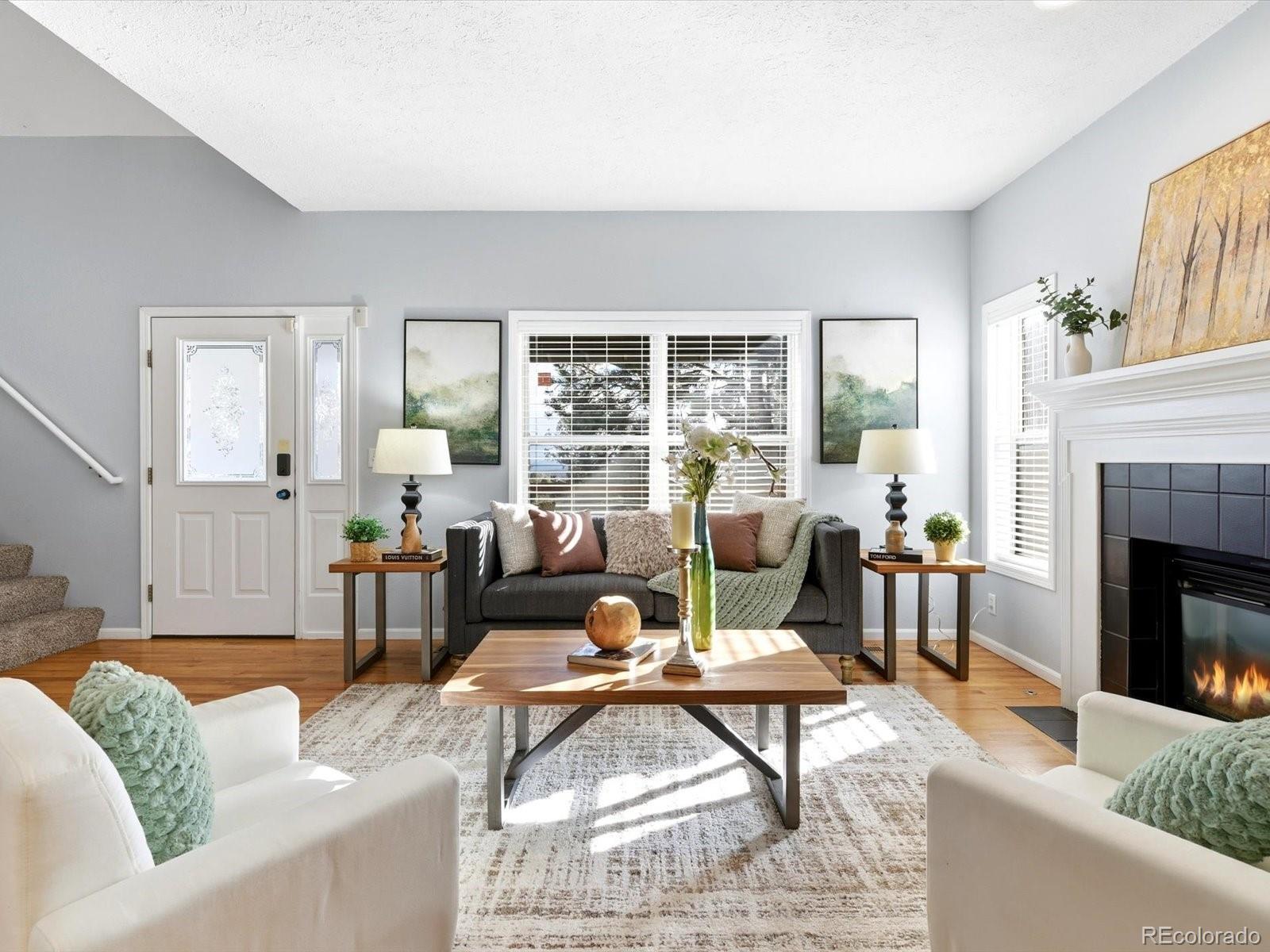 30895 Kings Valley Way