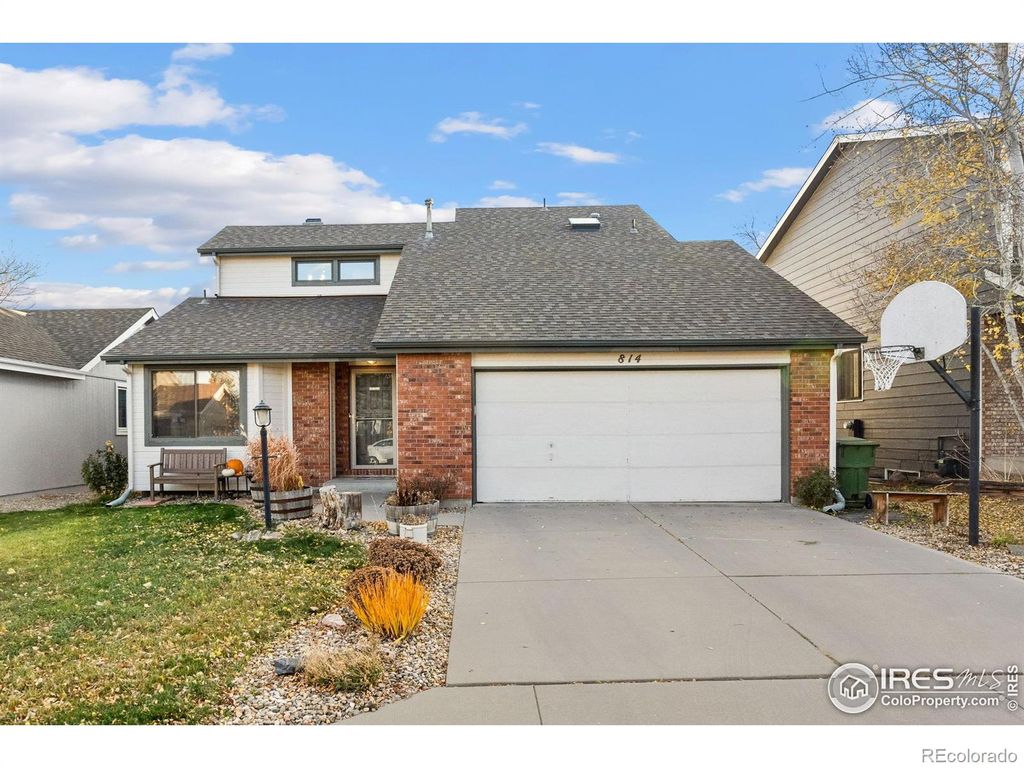 Photo of 814 Essex Drive, Loveland, CO 80538 (MLS # IR1047328)