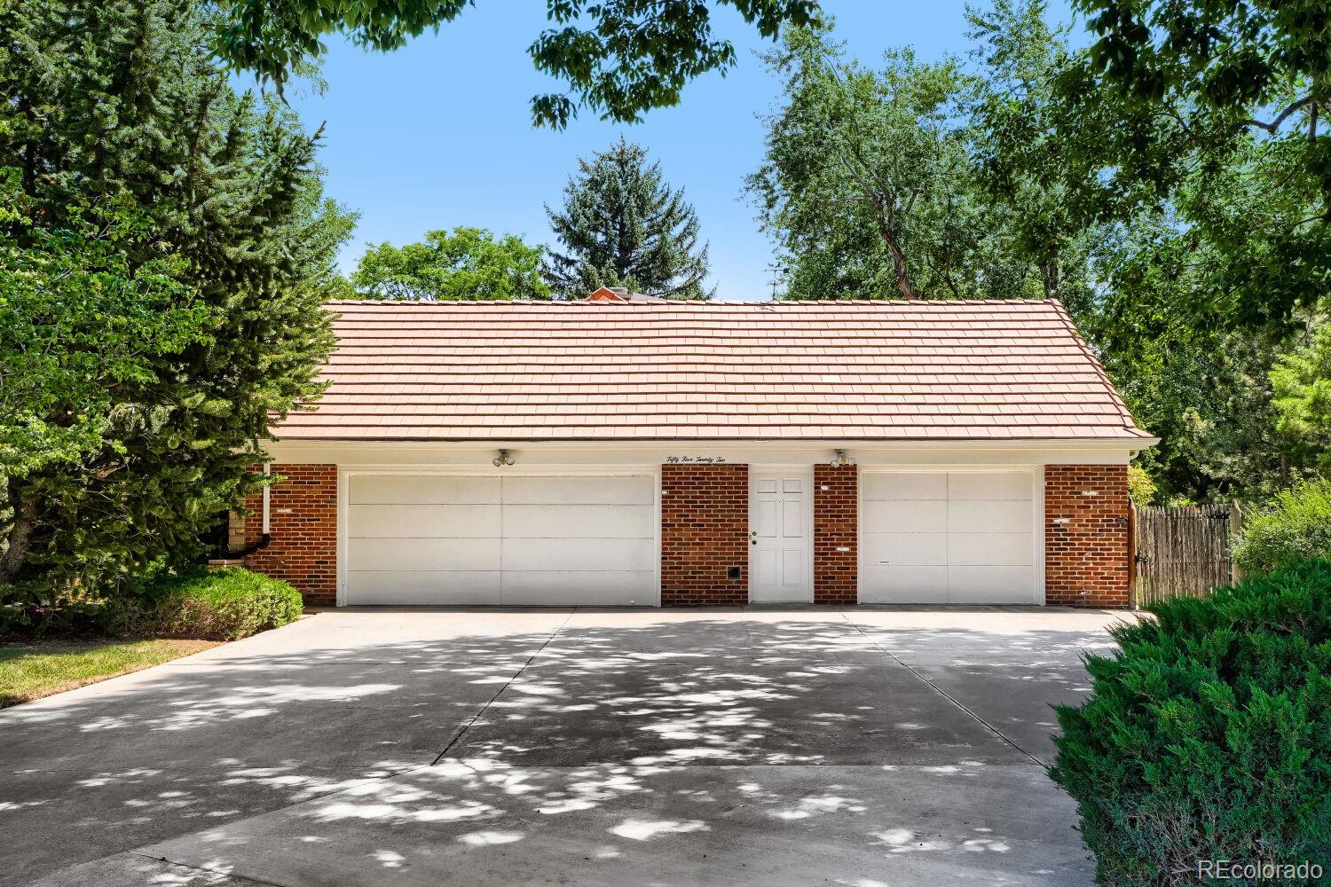 5522 W Lakeridge Road