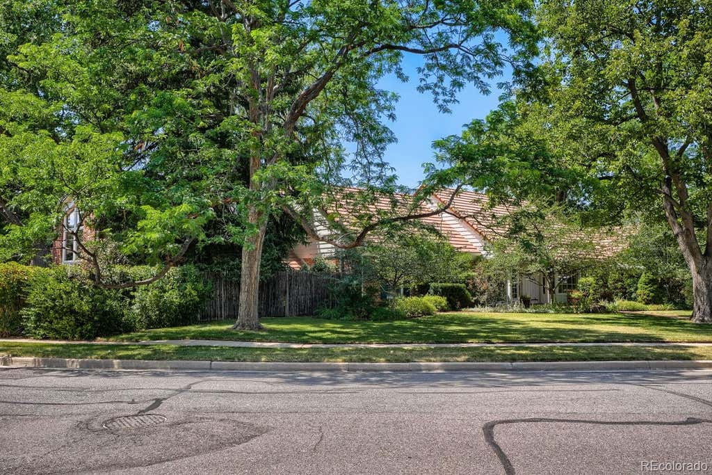 Photo of 5522 W Lakeridge Road, Lakewood, CO 80227 (MLS # 4799269)
