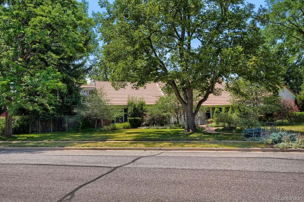 Photo of 5522 W Lakeridge Road, Lakewood, CO 80227 (MLS # 4799269)