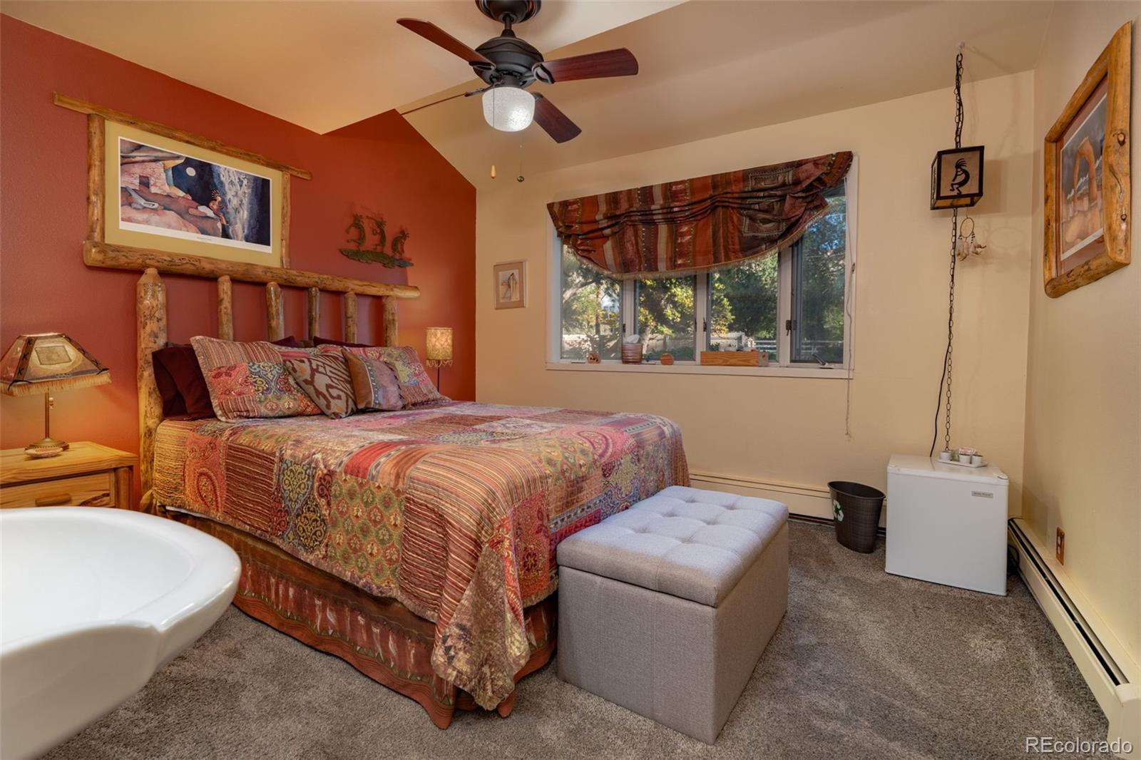 3587 G Road