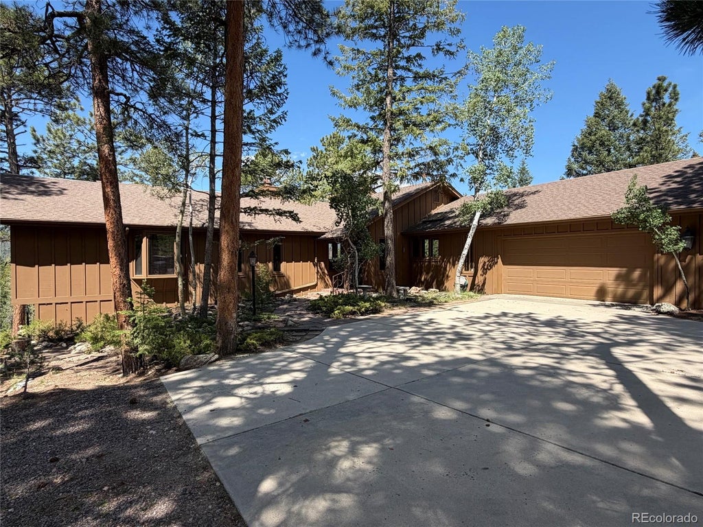 Photo of 7637 Centaur Drive, Evergreen, CO 80439 (MLS # 8648352)
