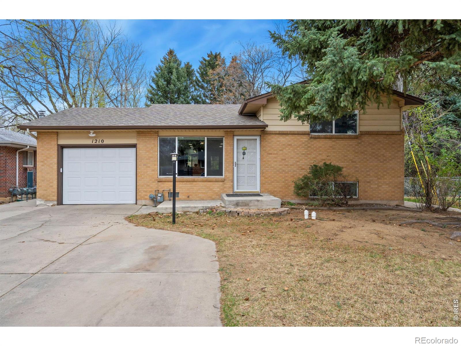 1210 Gard Place