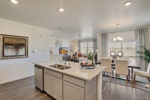 Single Family Residence in Commerce City CO 9926 Ceylon Court 14.jpg