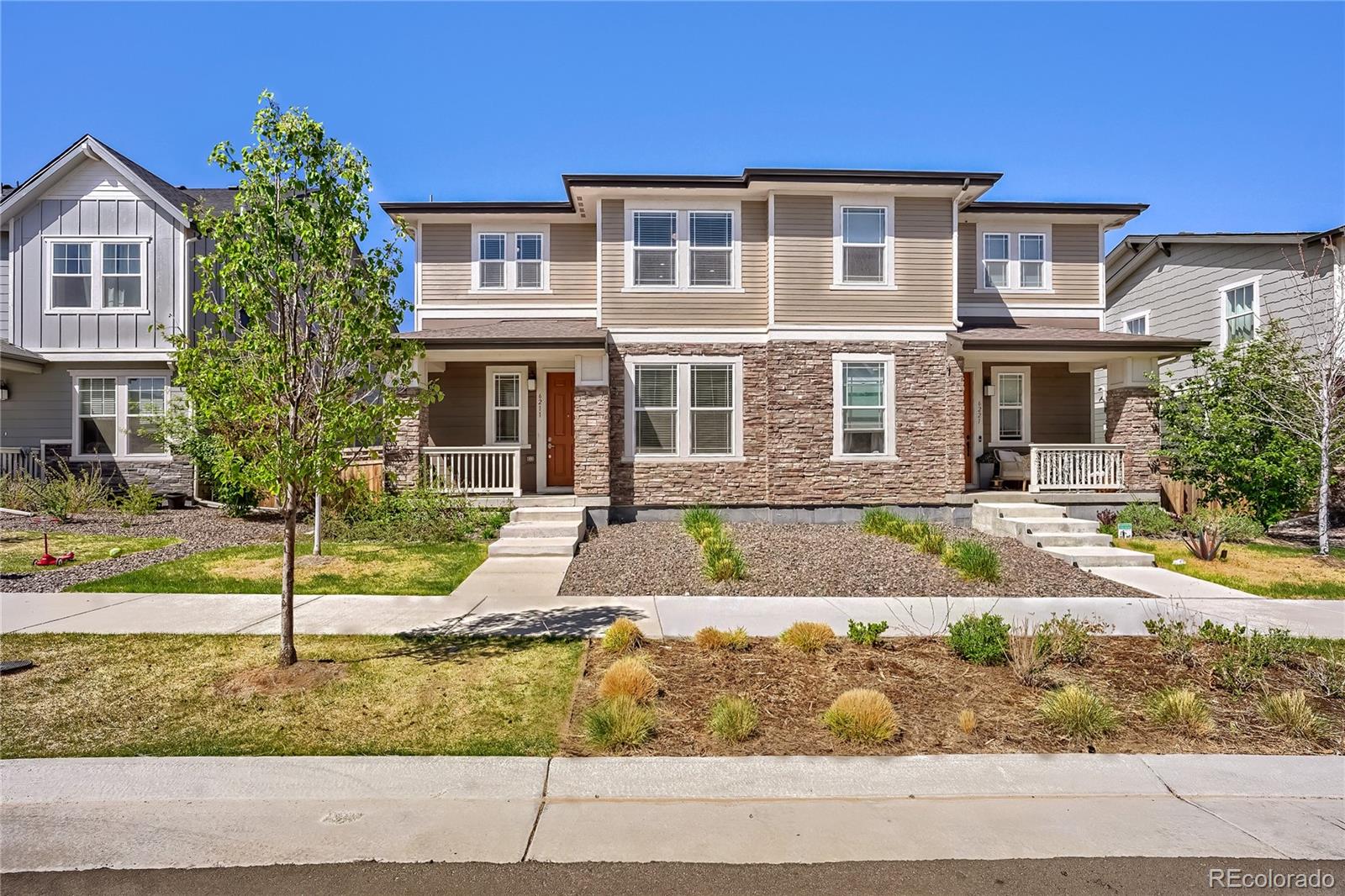 6211 N Malaya Street