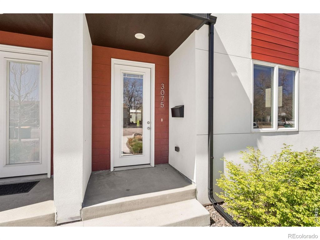 Photo of 3075 S Delaware Street, Englewood, CO 80110 (MLS # IR1055667)