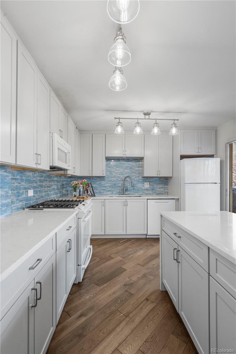 800 N Washington Street 401