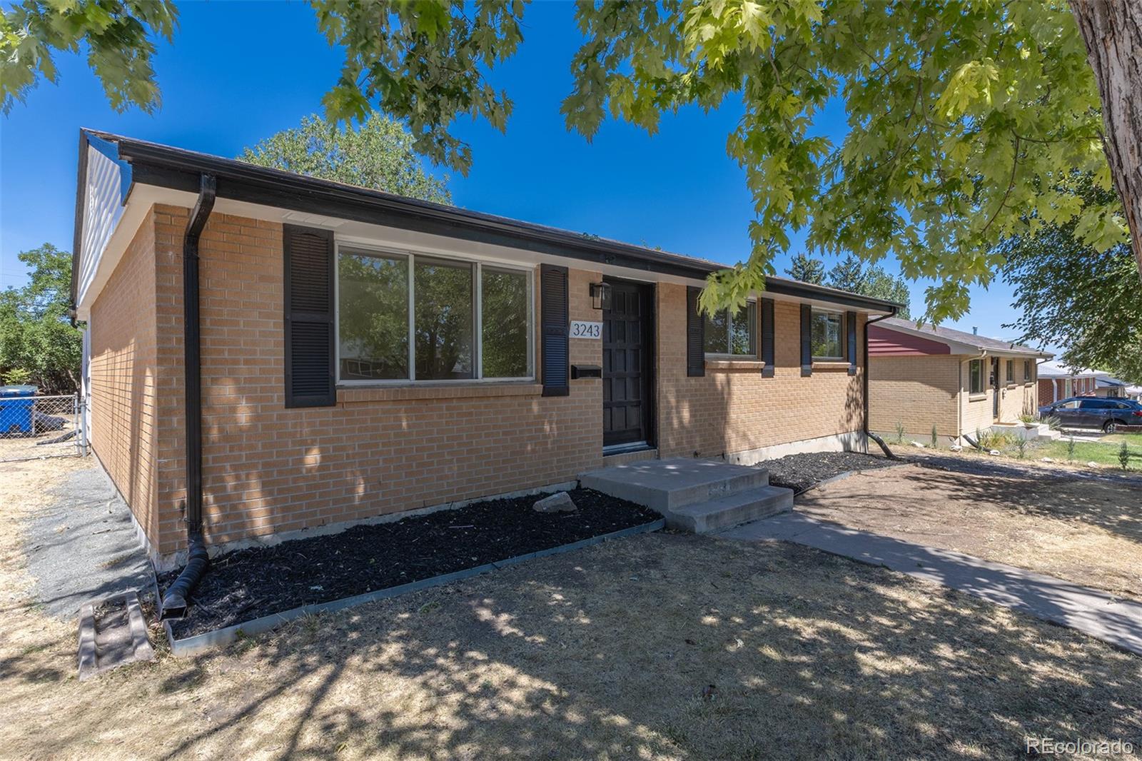 3243 W Farmdale Road