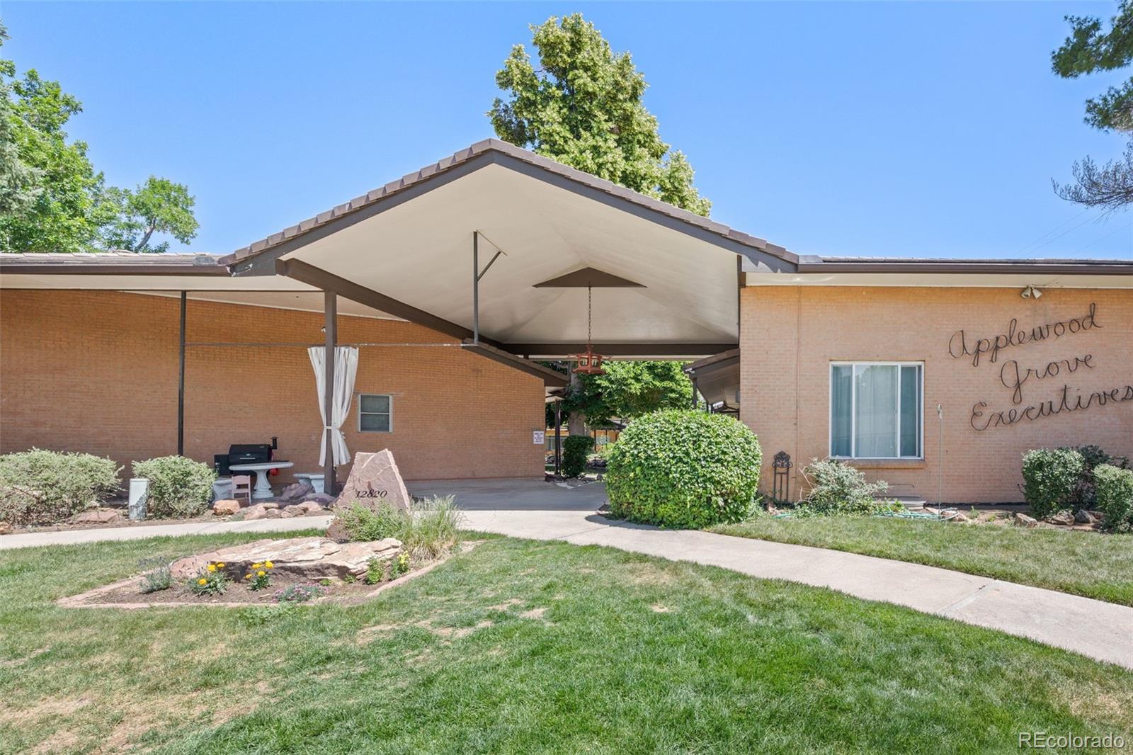 12820 Willow Lane 19