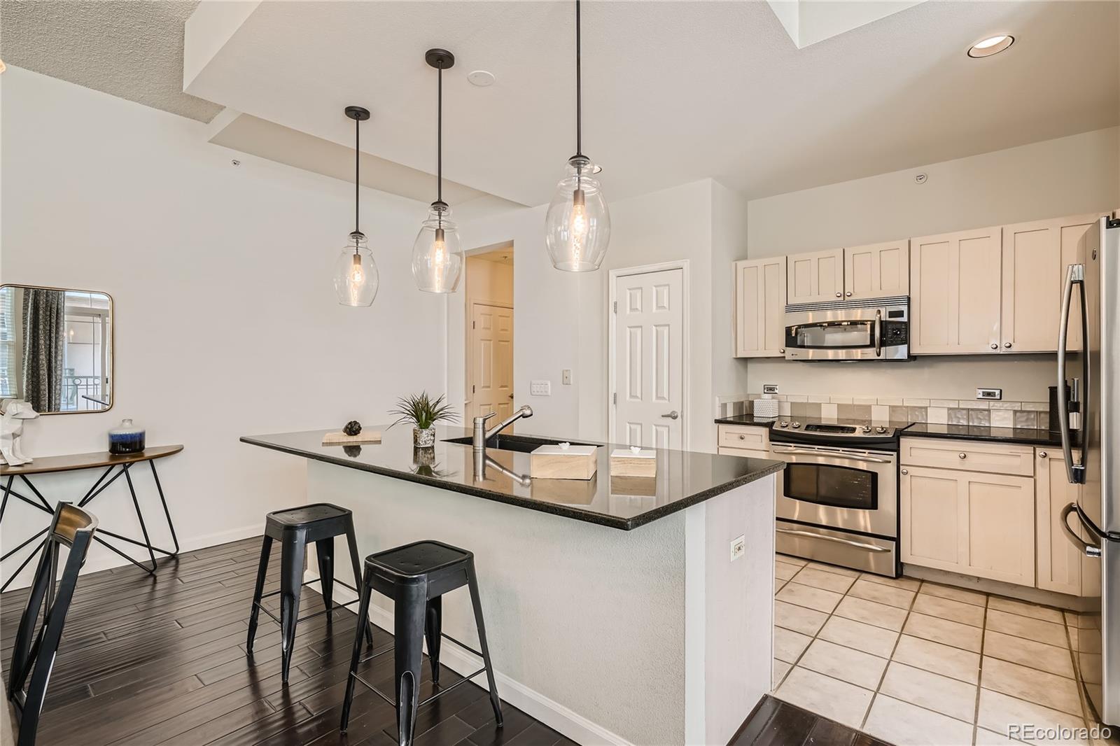1200 Cherokee Street 206, Denver, CO, 80204 3 1200 Cherokee Street 206