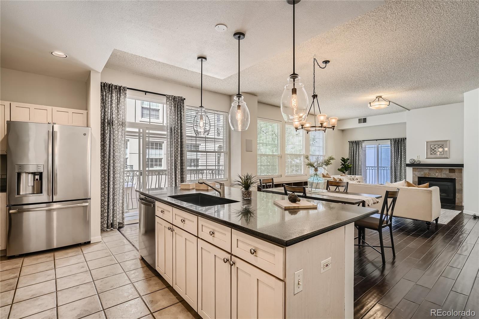 1200 Cherokee Street 206, Denver, CO, 80204 2 1200 Cherokee Street 206