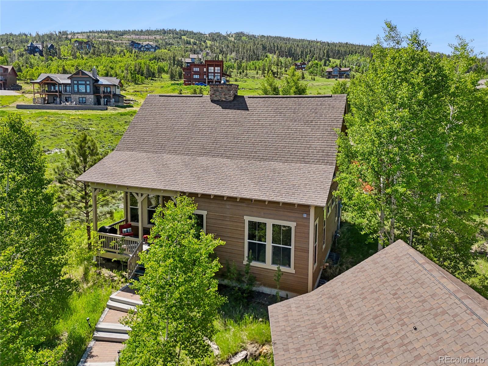 112 Deer Track Court