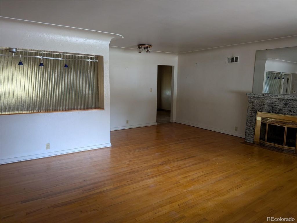 Photo of 8225 W 19th Avenue, Lakewood, CO 80214 (MLS # 9161737)