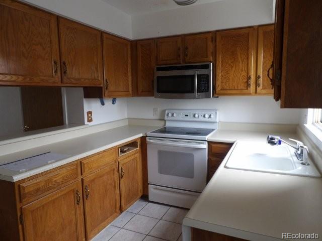 14272 E Hawaii Circle B