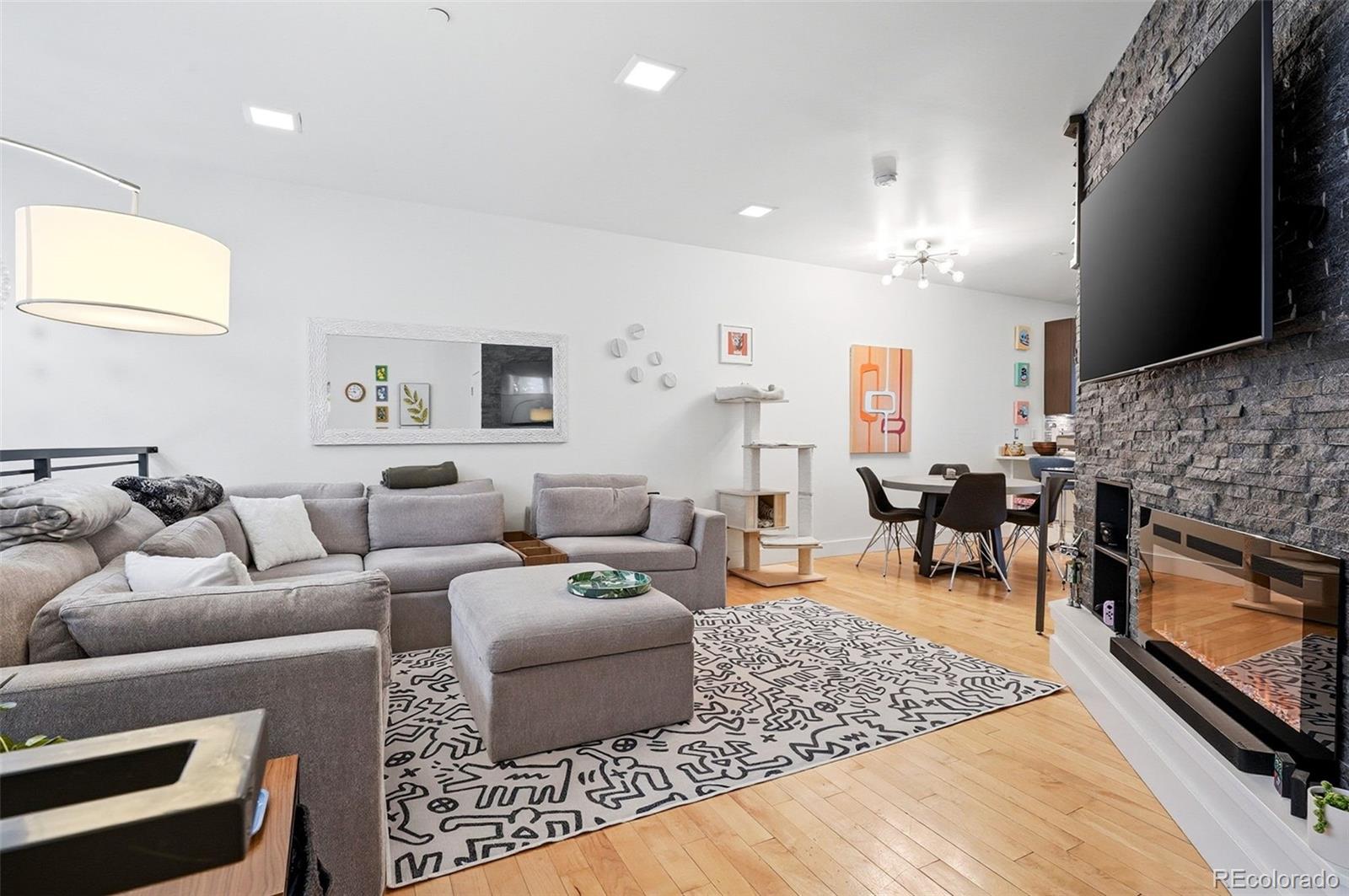 4539 Tennyson Street 109