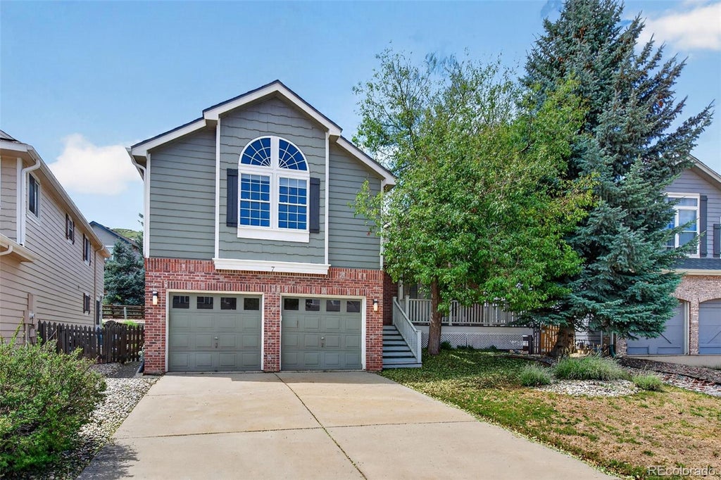 Photo of 7 Purple Ash, Littleton, CO 80127 (MLS # 5546912)