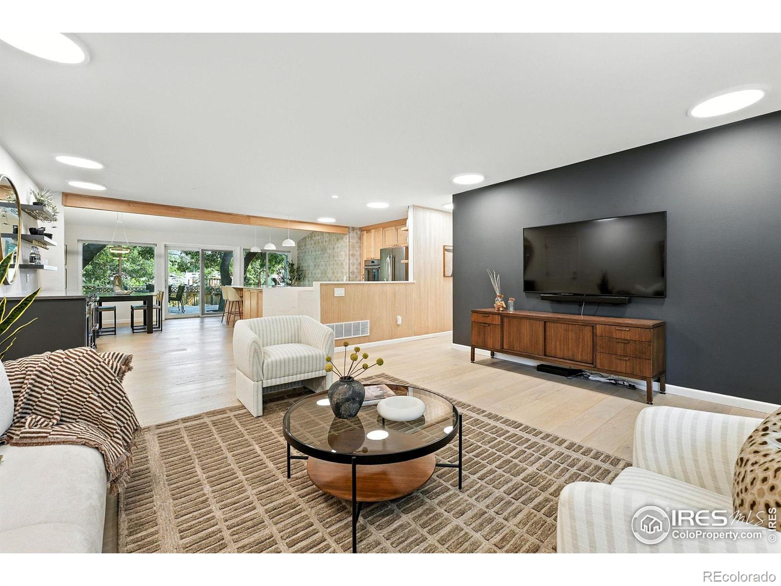 2545 Woodstock Place