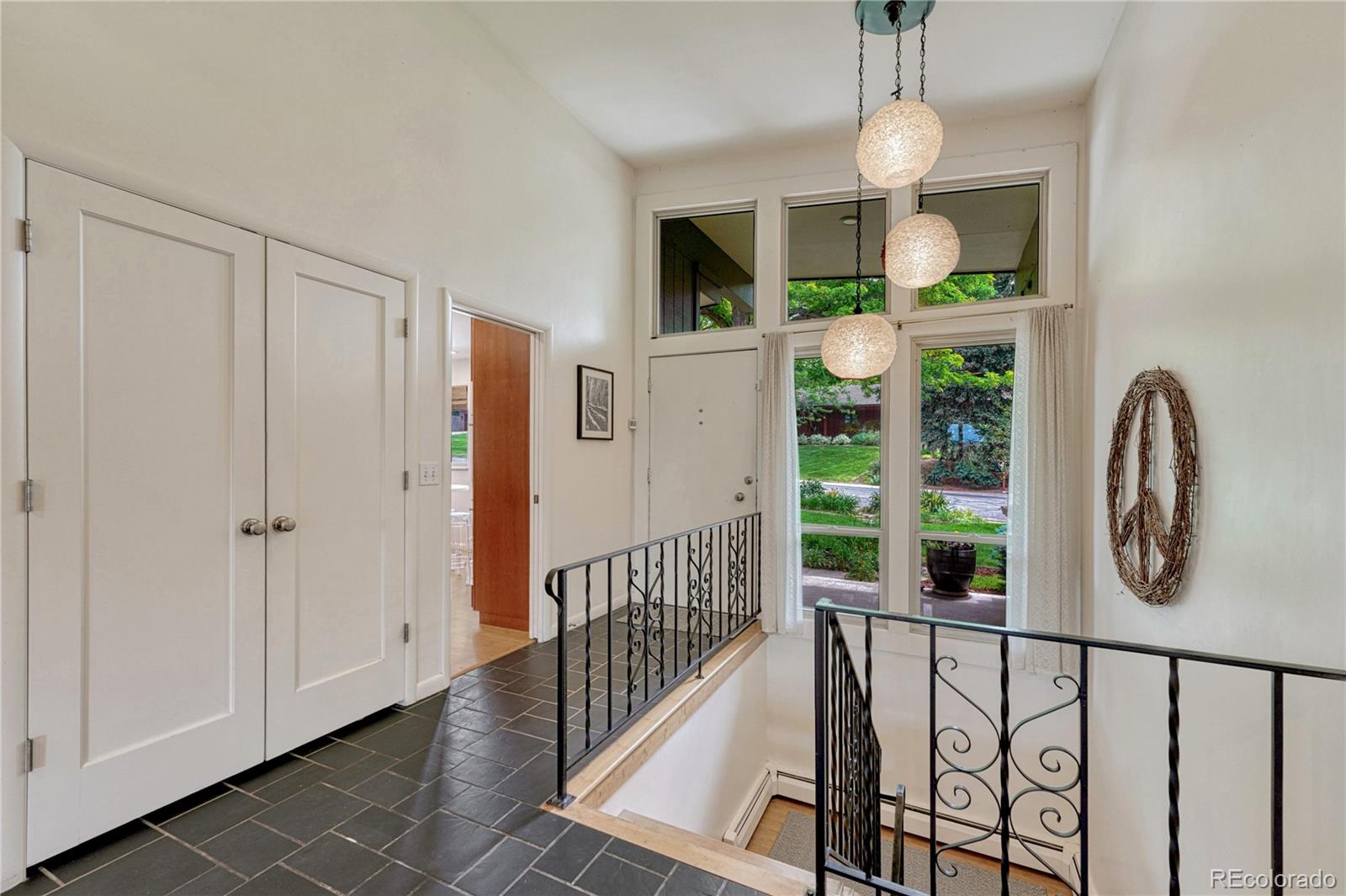 5 Hillside Drive