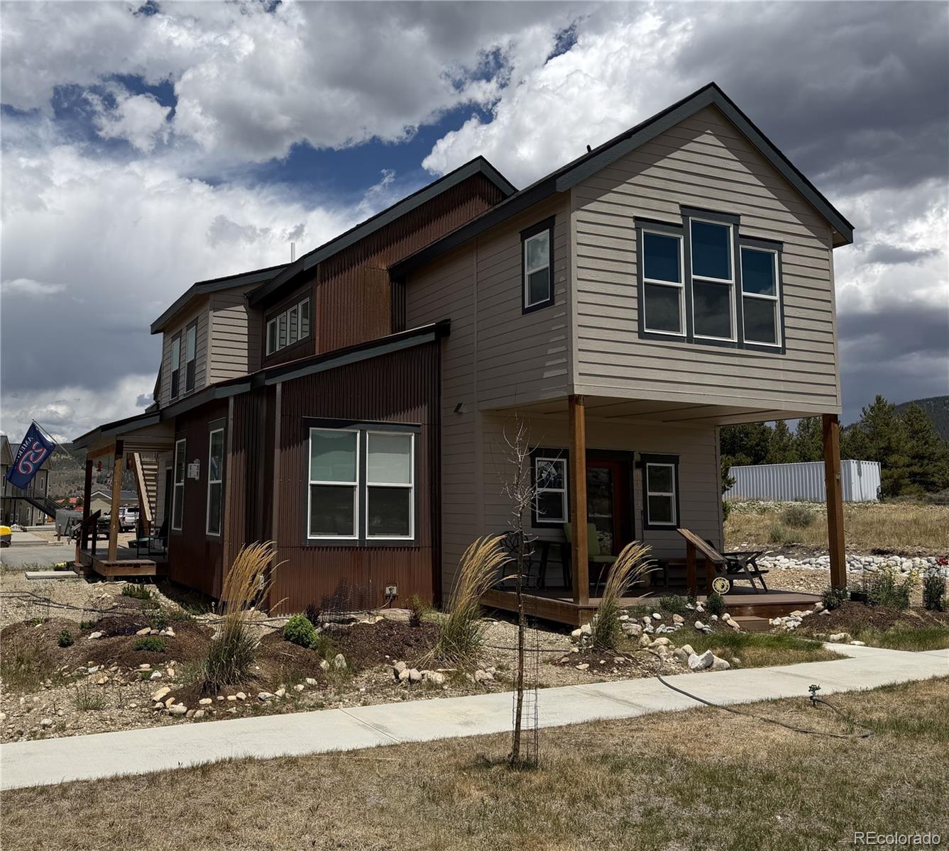 1404 Matchstick Green