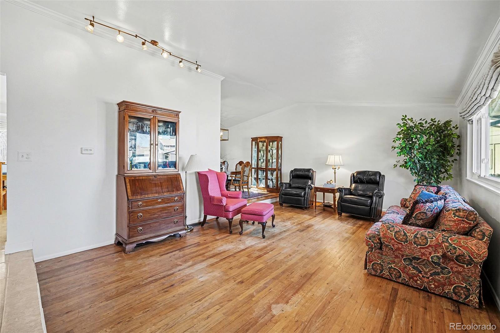 7197 S Fairfax Court