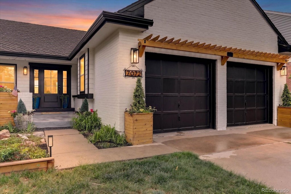 Photo of 7072 S Lewis Court, Littleton, CO 80127 (MLS # 4349033)