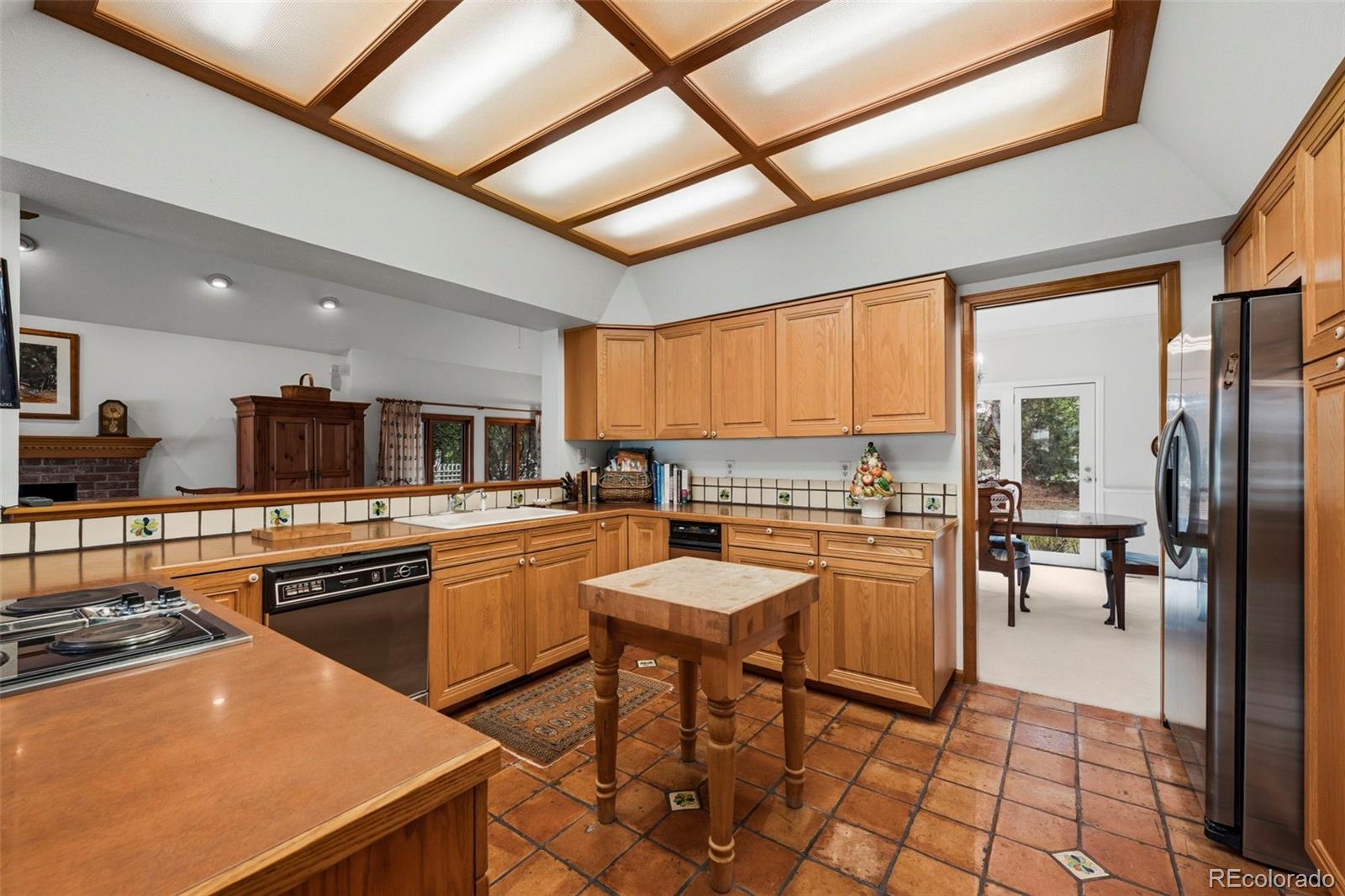 7334 S Meadow Ct, Boulder, CO, 80301, USA, 4 Bedrooms Bedrooms, ,5 BathroomsBathrooms,Residential,Contingent,7334 S Meadow Ct,6186709