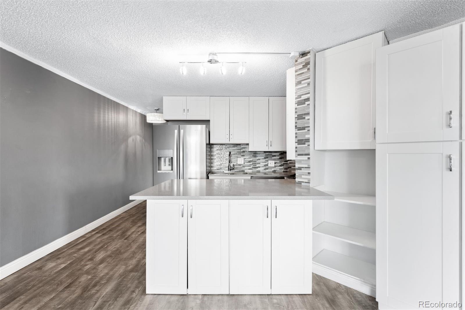 550 E 12th Avenue 401