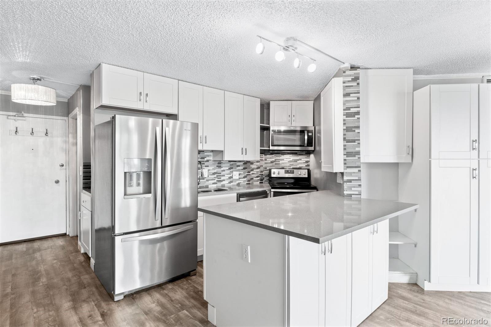 550 E 12th Avenue 401