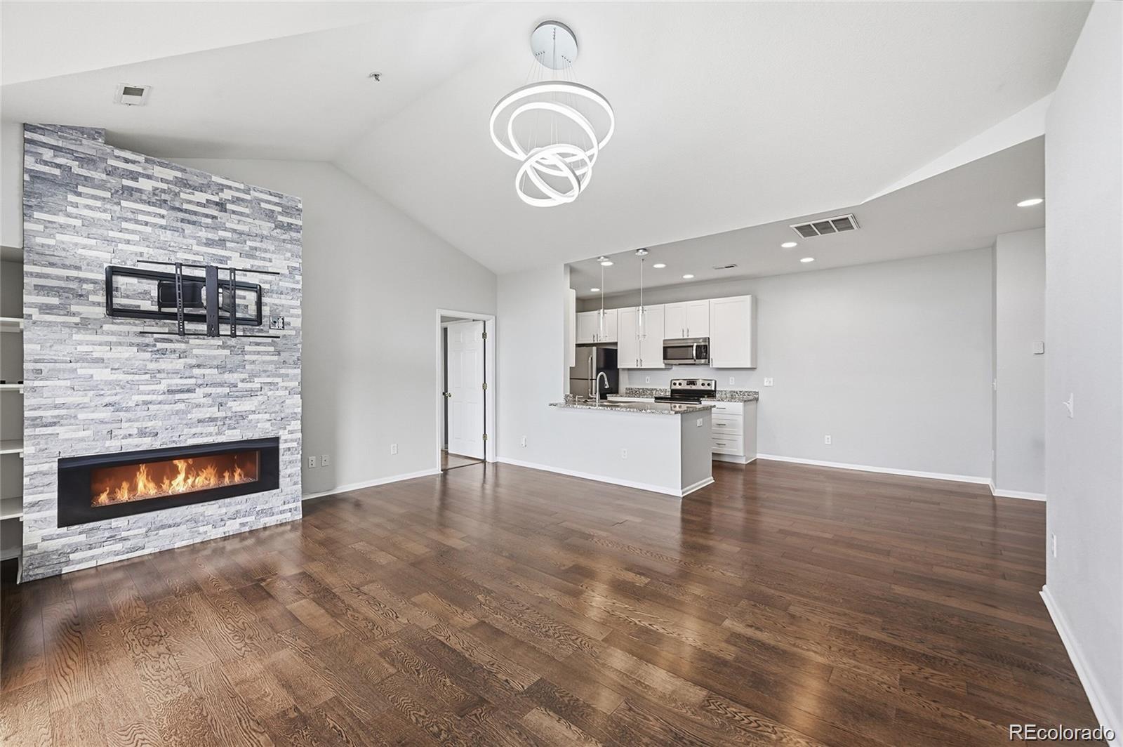 14251 E 1st Drive 308