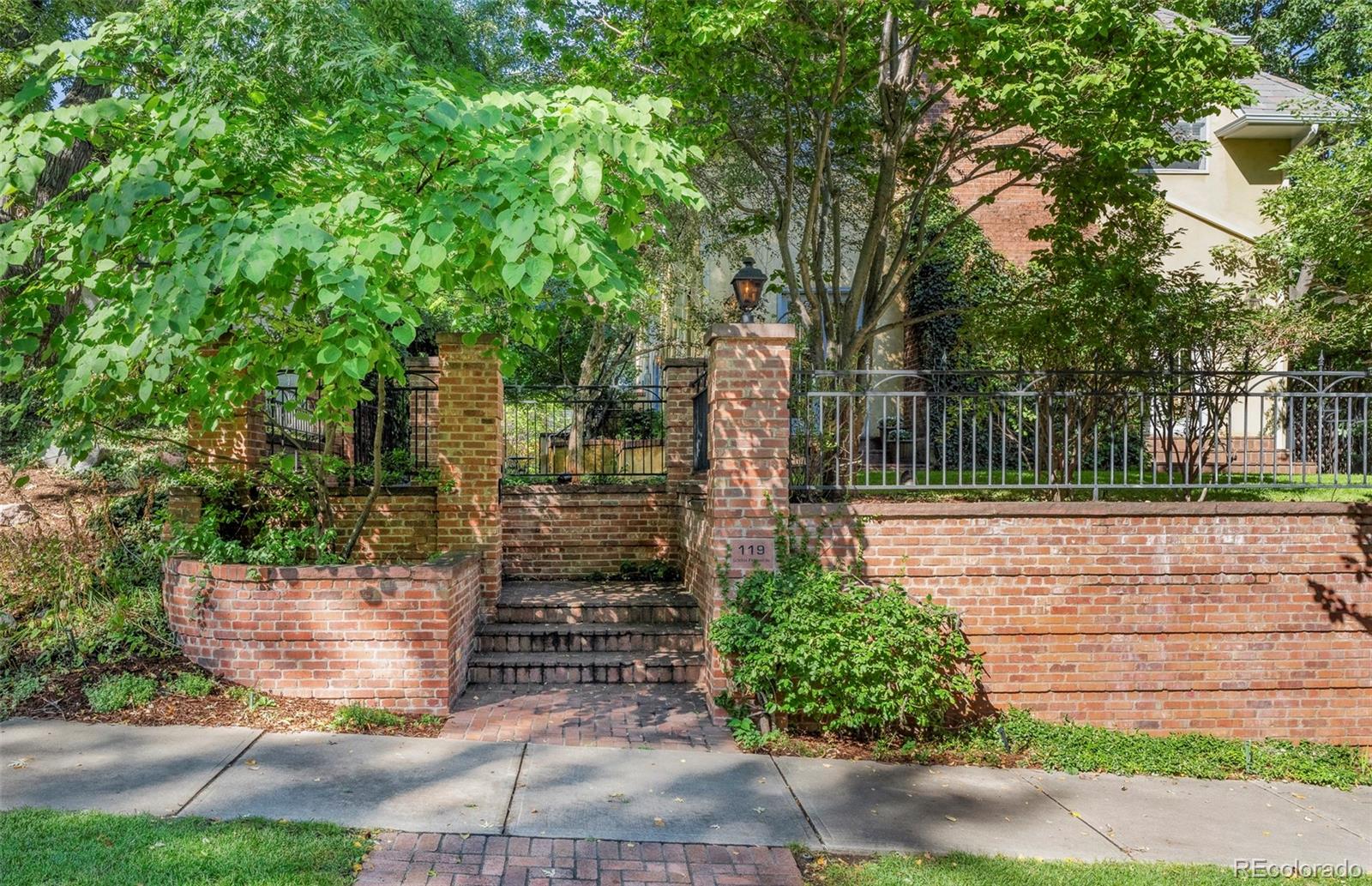 119 S Franklin Street