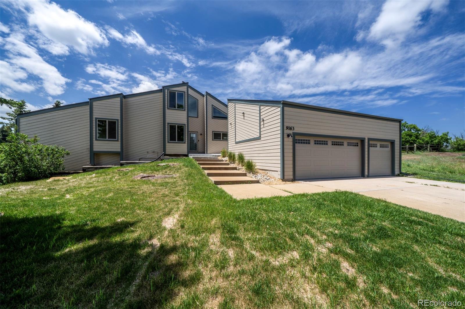 9163 N Palomino Drive